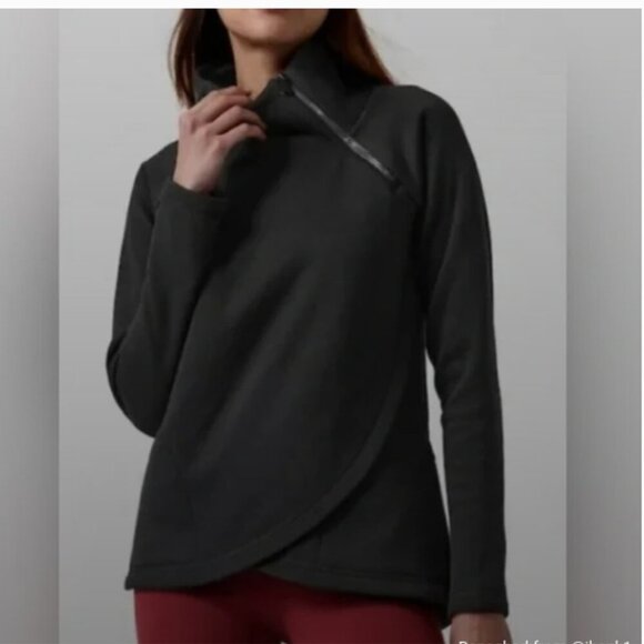 Athleta NWT Cozy Karma Asym Pullover - Picture 1 of 10